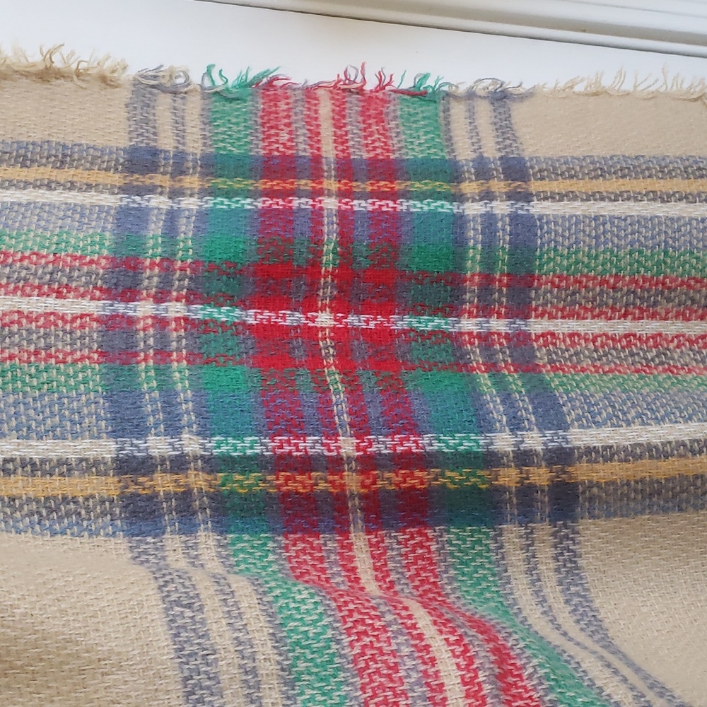 Oversized Plaid Blanket Scarf Tan Red Blue Green Fringe Warm Holiday Cozy - Picture 6 of 8